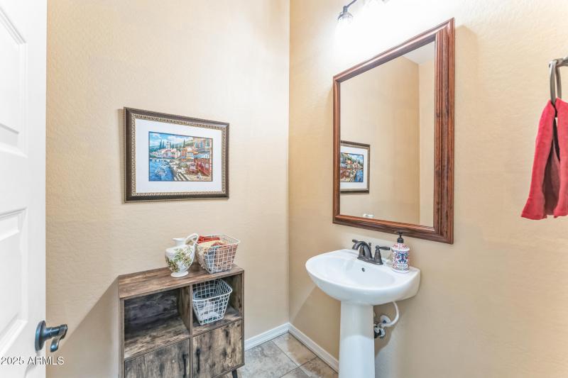 7848_W_Willow_Way_Florence_AZ_85132_USA-
