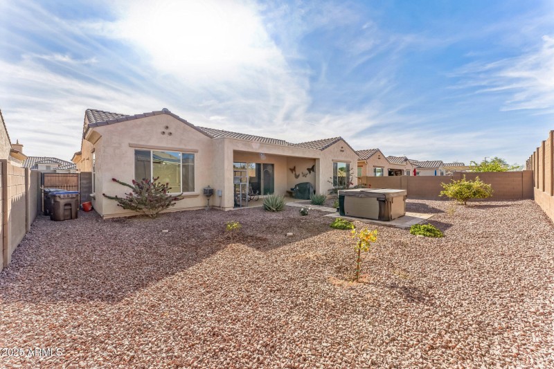 7848_W_Willow_Way_Florence_AZ_85132_USA-