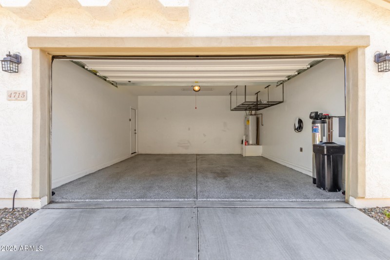 Garage 2