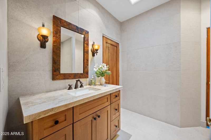 guest bath 1