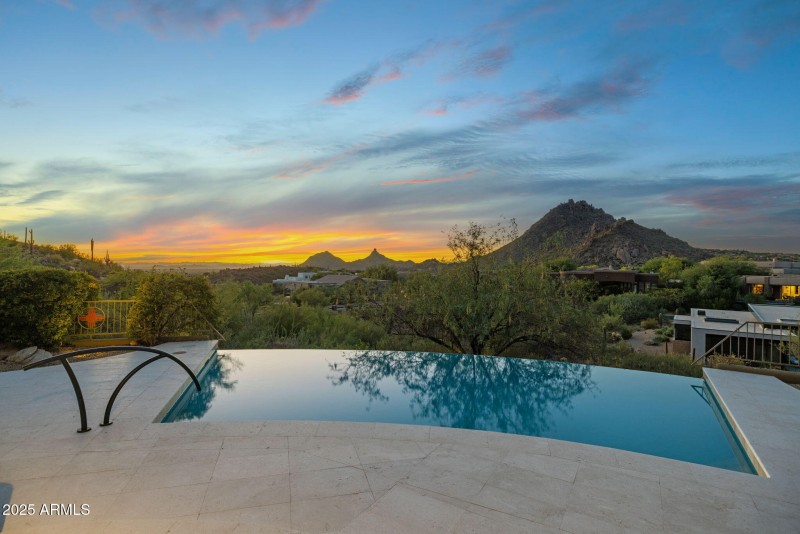 87-web-or-mls-11334-e-troon-vista-dr