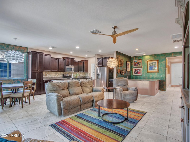 07-Living-room-(3)