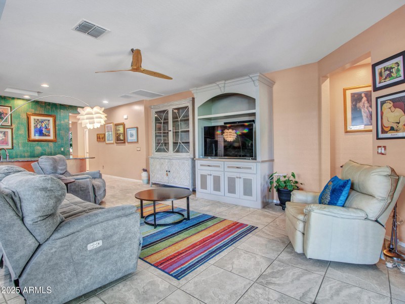 07-Living-room-(4)