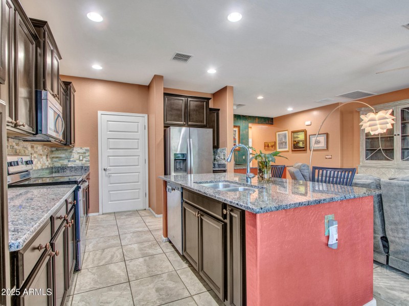08-Kitchen-(4)