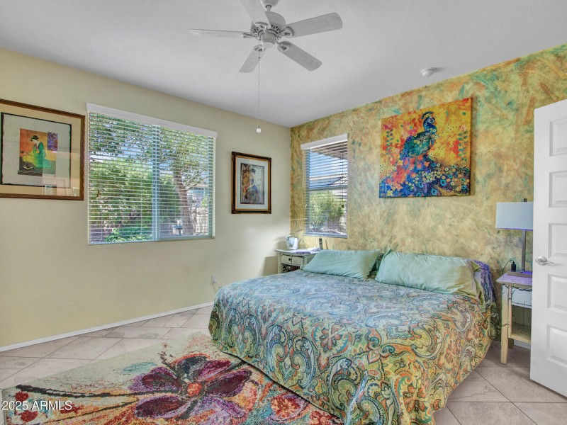 13-Primary-bedroom-(2)