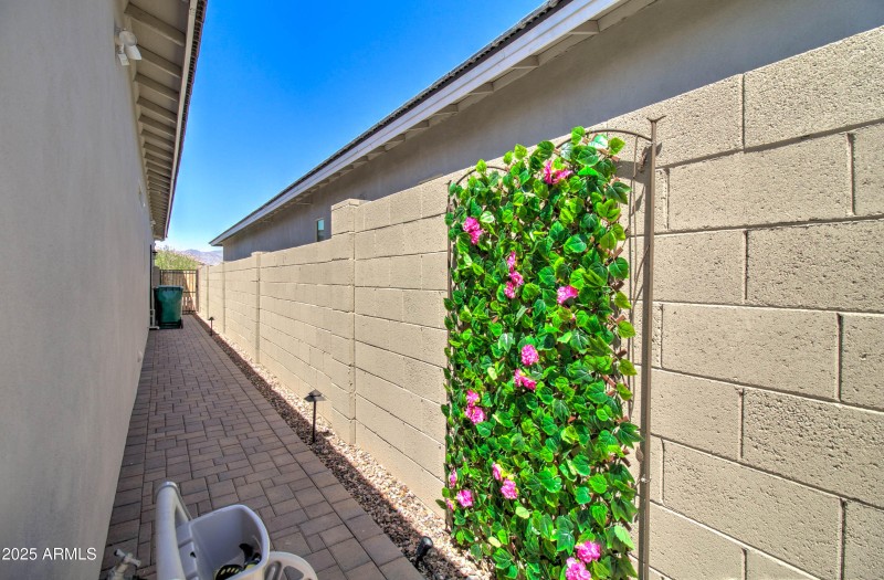 5057 N 185th Ave-31