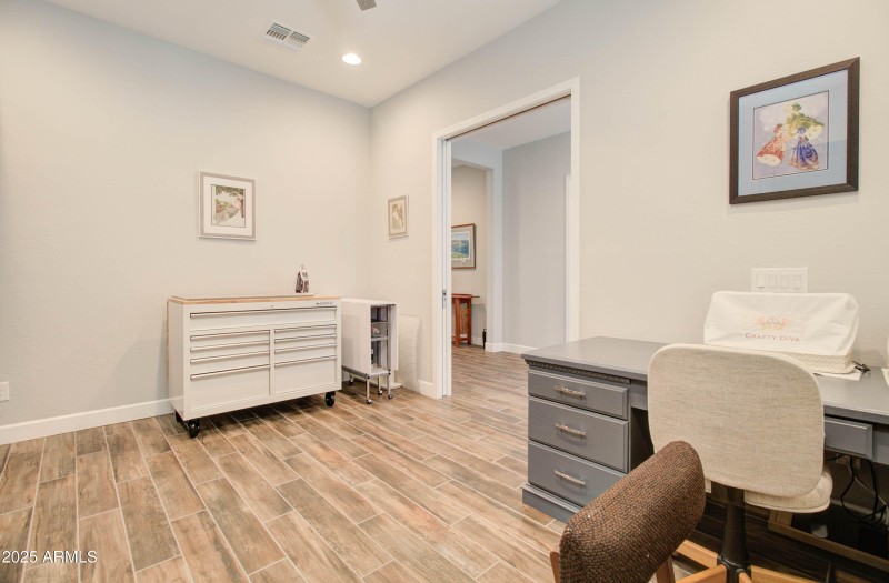 5057 N 185th Ave-47