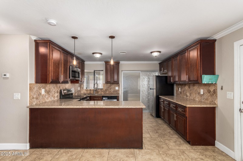 Open Kitchen