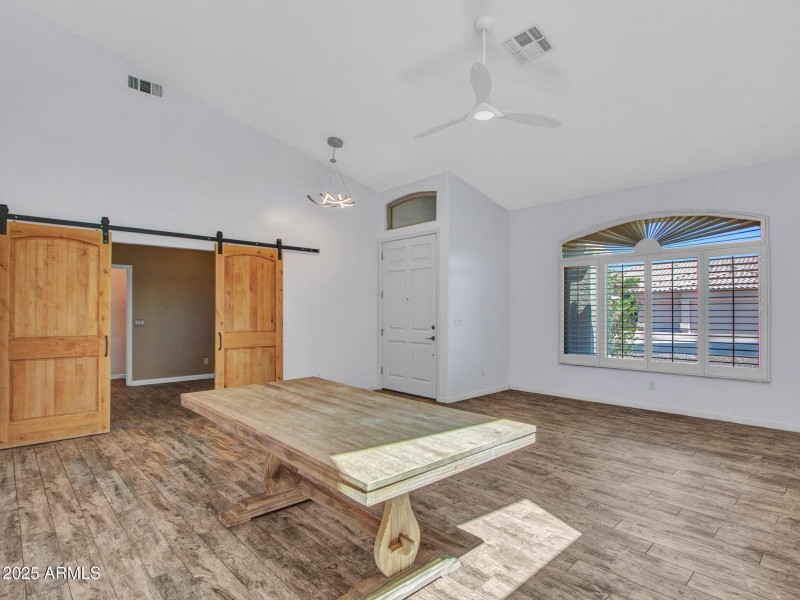 03-Living-&-Dining-room-(3)