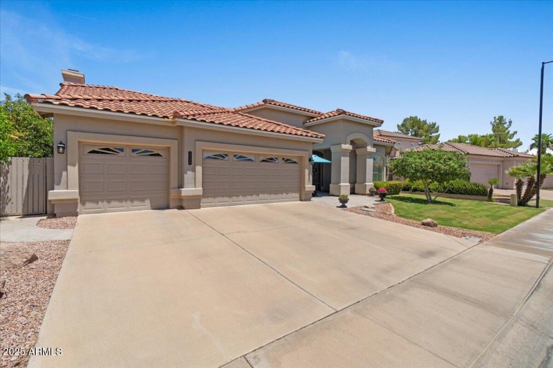 3-Car Garage
