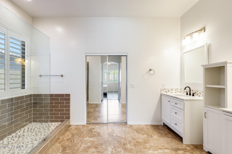 Primary En Suite