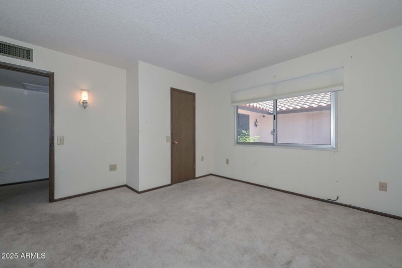 2nd Bedroom2