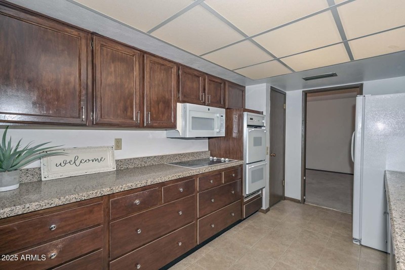 Kitchen2