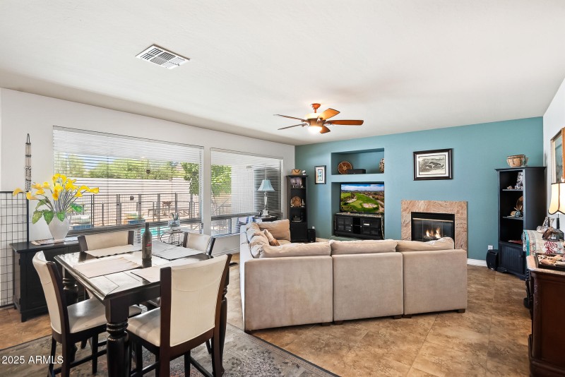 Dining & Family Room