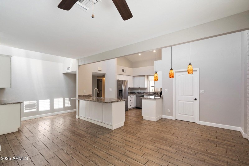 08-Kitchen
