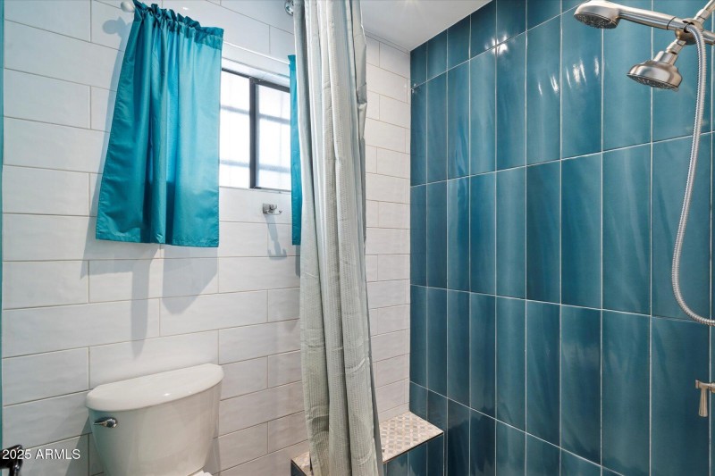 17-Primary Bathroom