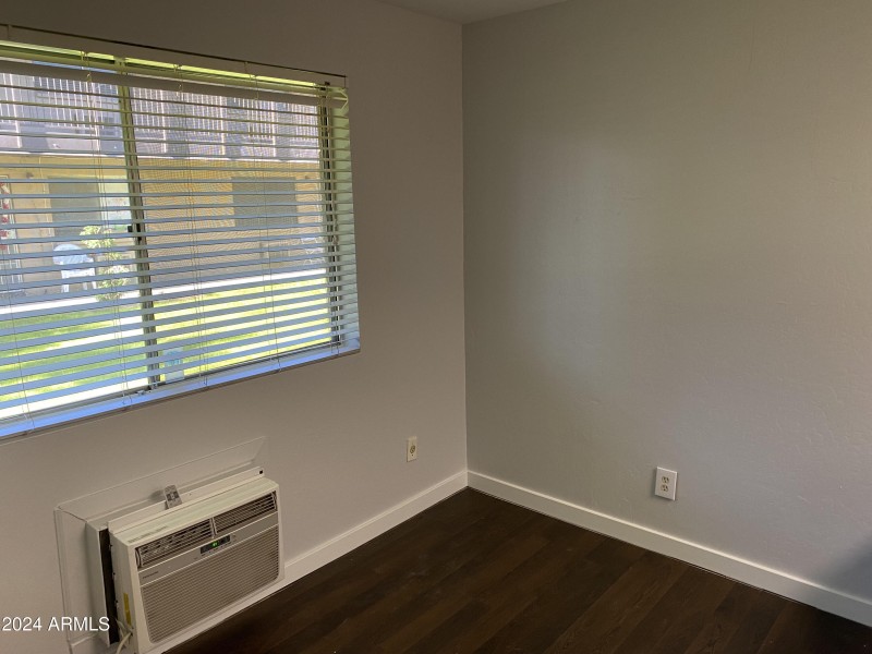 SW - Living room 1