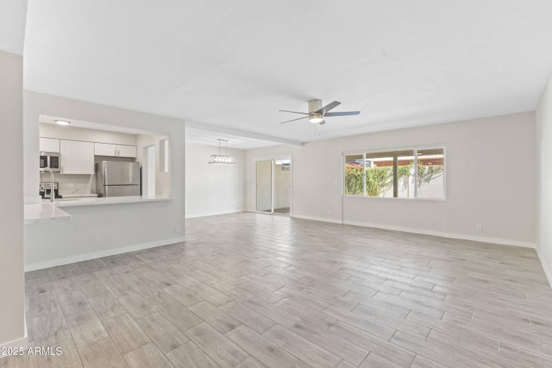 2518 E Osborn Rd-5