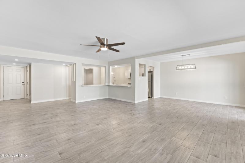 2518 E Osborn Rd-7