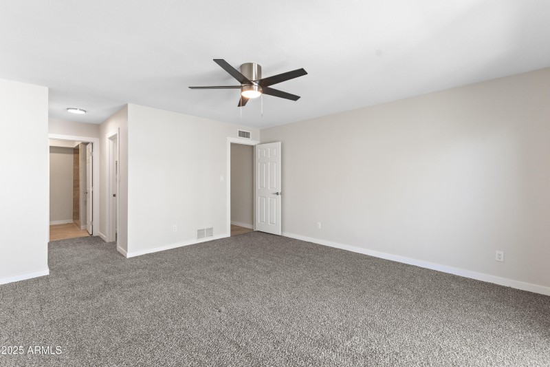 2518 E Osborn Rd-19