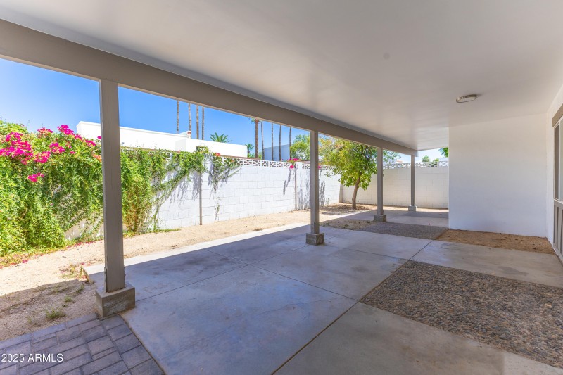 2518 E Osborn Rd-26