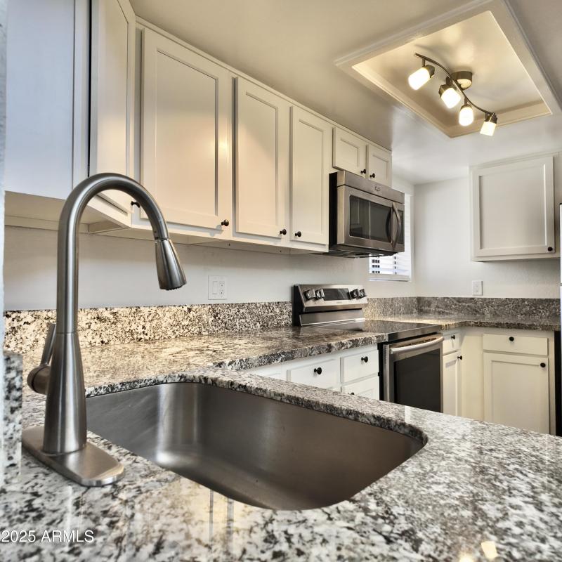 Kitchen 4