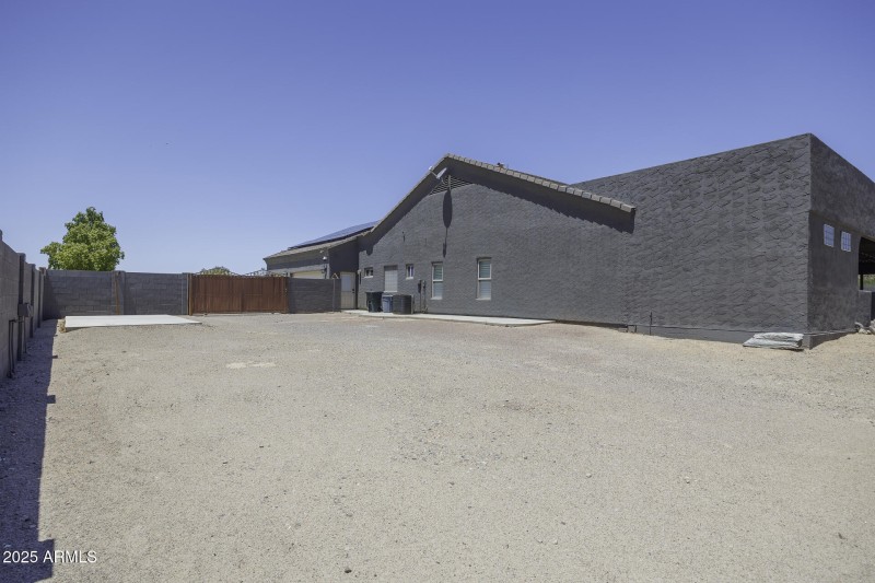 South Side Yard