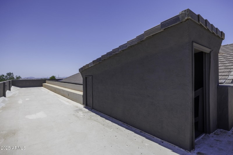 Roof 1