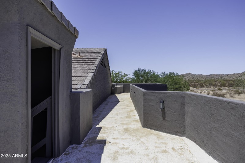Roof 2