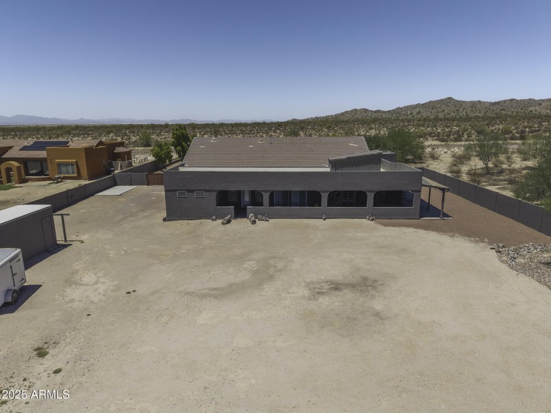 UAS Back Center