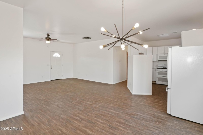 Kitchen/Living