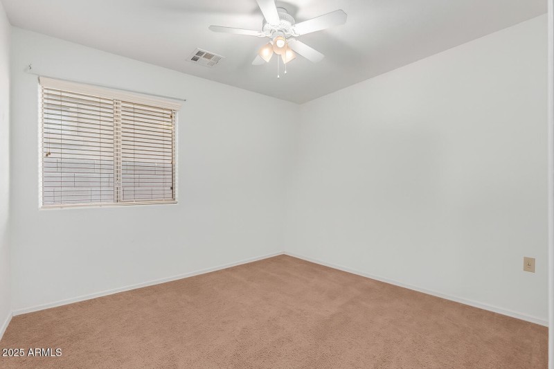 Bedroom2_angle1