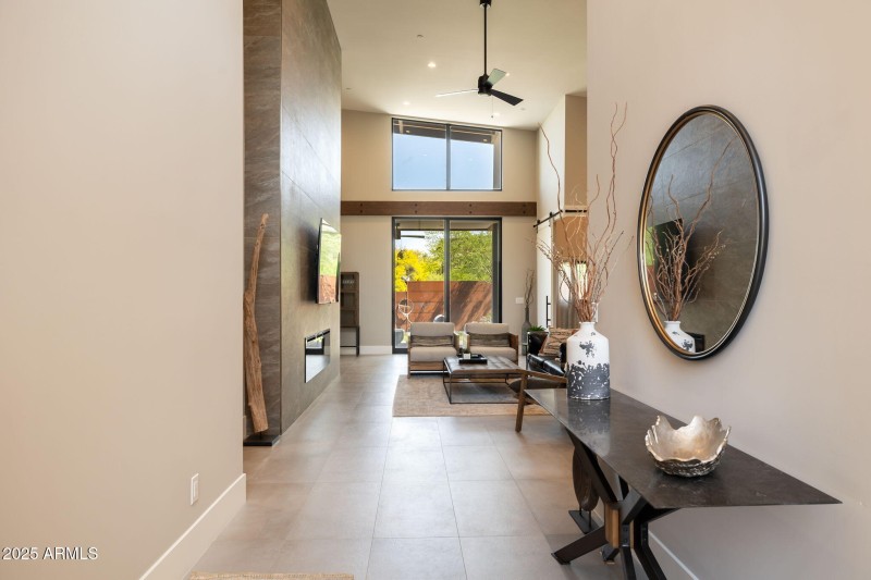 6-web-or-mls-6525-e-cave-creek-rd-31