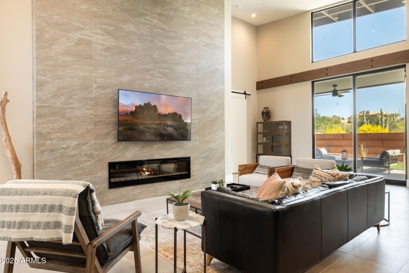 10-web-or-mls-6525-e-cave-creek-rd-31