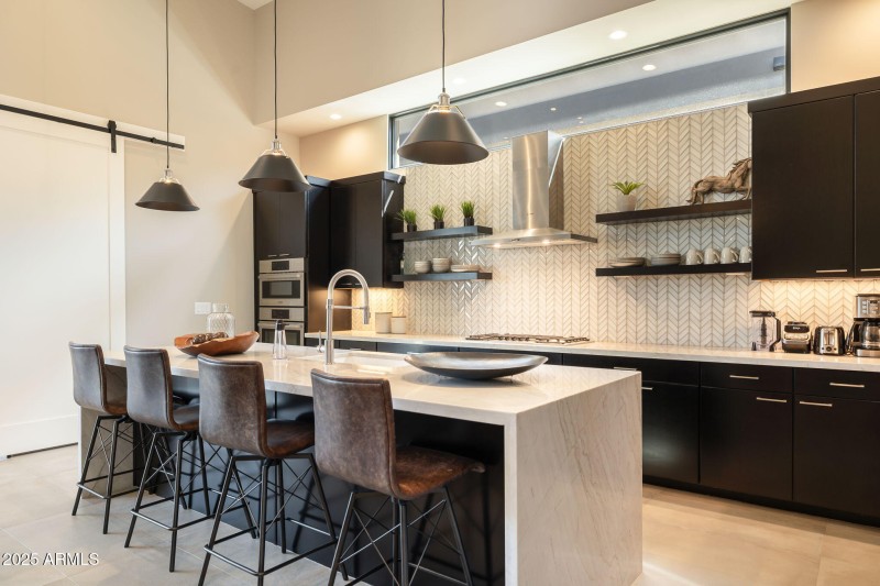 16-web-or-mls-6525-e-cave-creek-rd-31