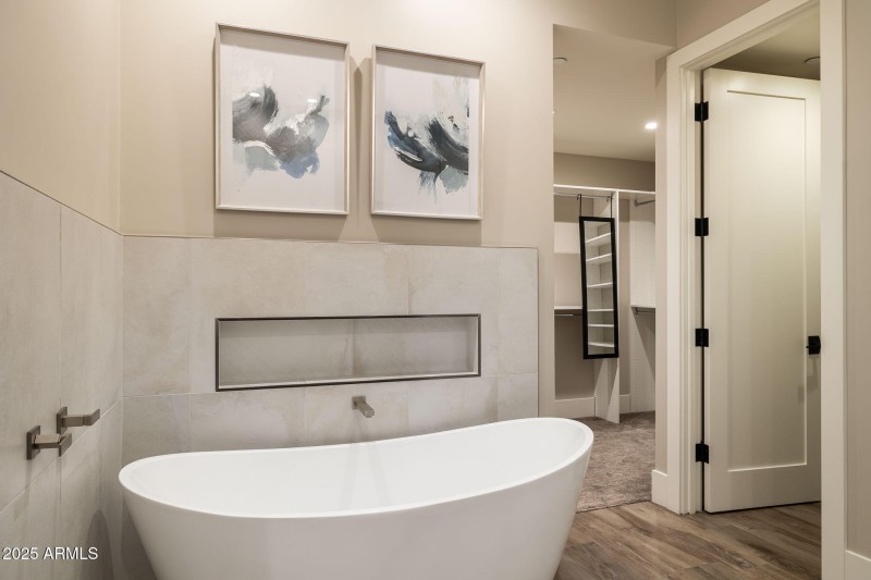 31-web-or-mls-6525-e-cave-creek-rd-31