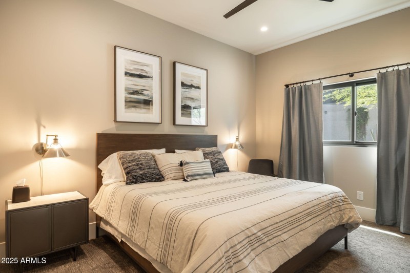 34-web-or-mls-6525-e-cave-creek-rd-31