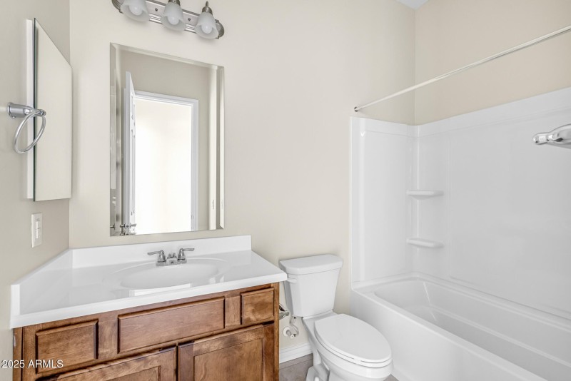 16)BATH 2