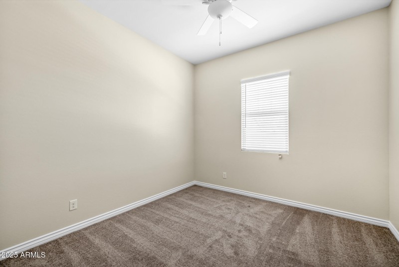 19)BED 4