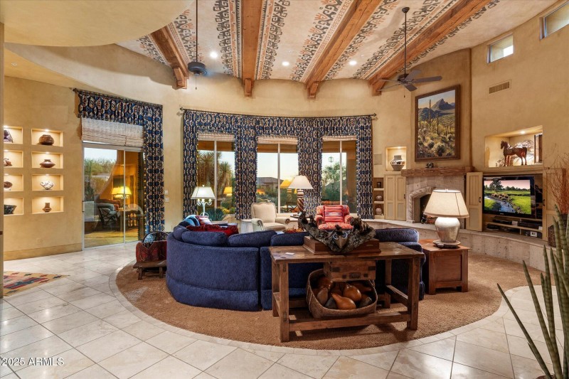 06-Living Room