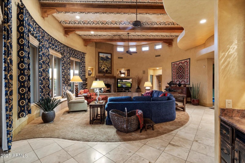10-Living Room