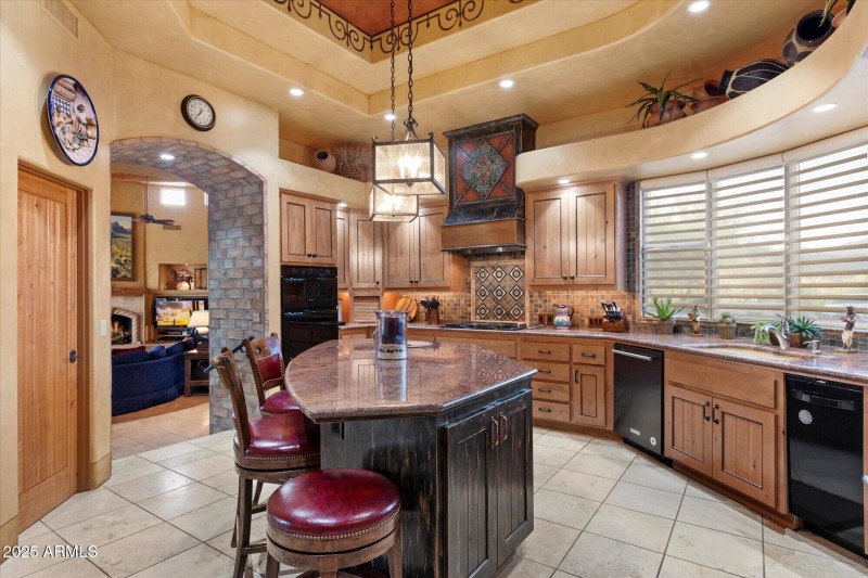 16-Kitchen