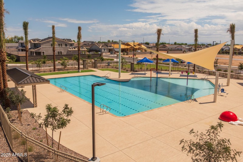 34)COMMUNITY POOL