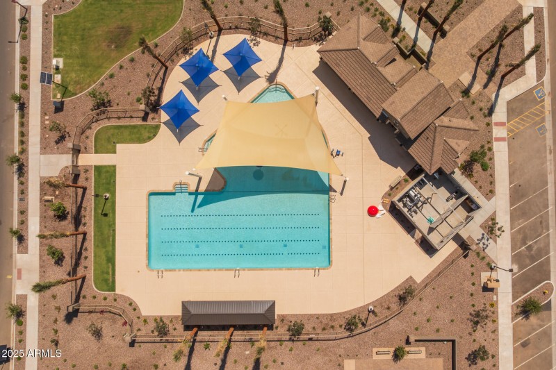 36)COMMUNITY POOL