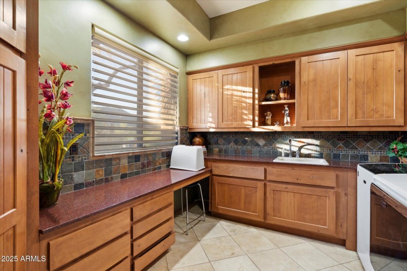 36-Guest House