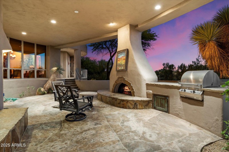 39-Covered Patio