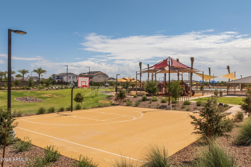 41)COMMUNITY PARK