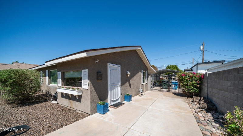 3973 N 14th Pl Exterior Photos-4