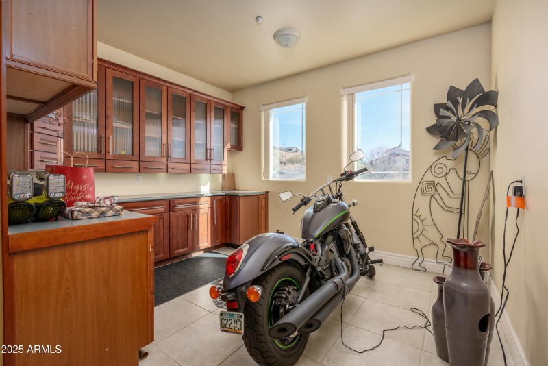 600 N Turquoise Way