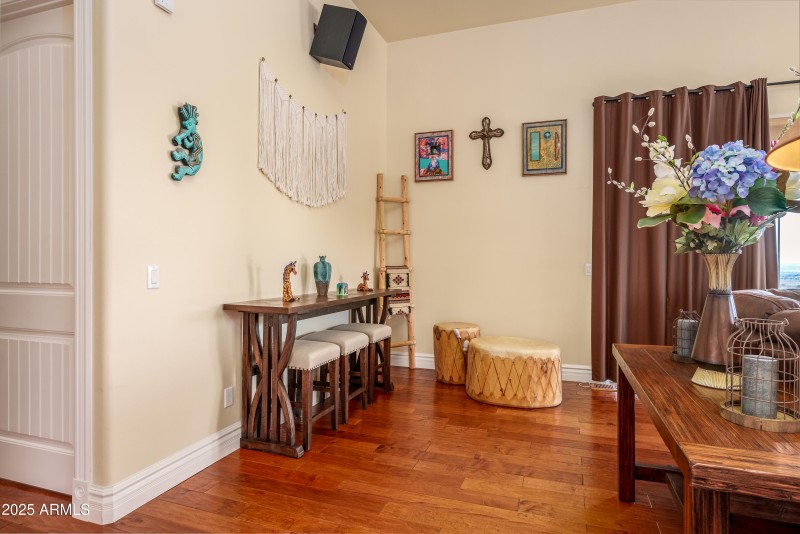 600 N Turquoise Way